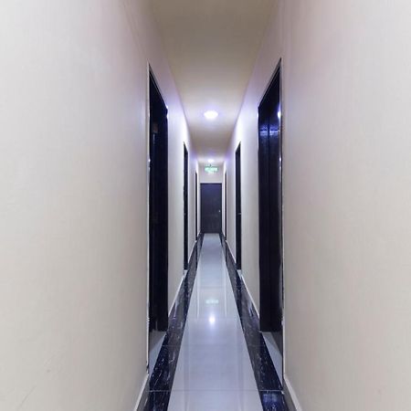 Oyo 697 Niche Valley Hotel Куала-Лумпур Екстер'єр фото