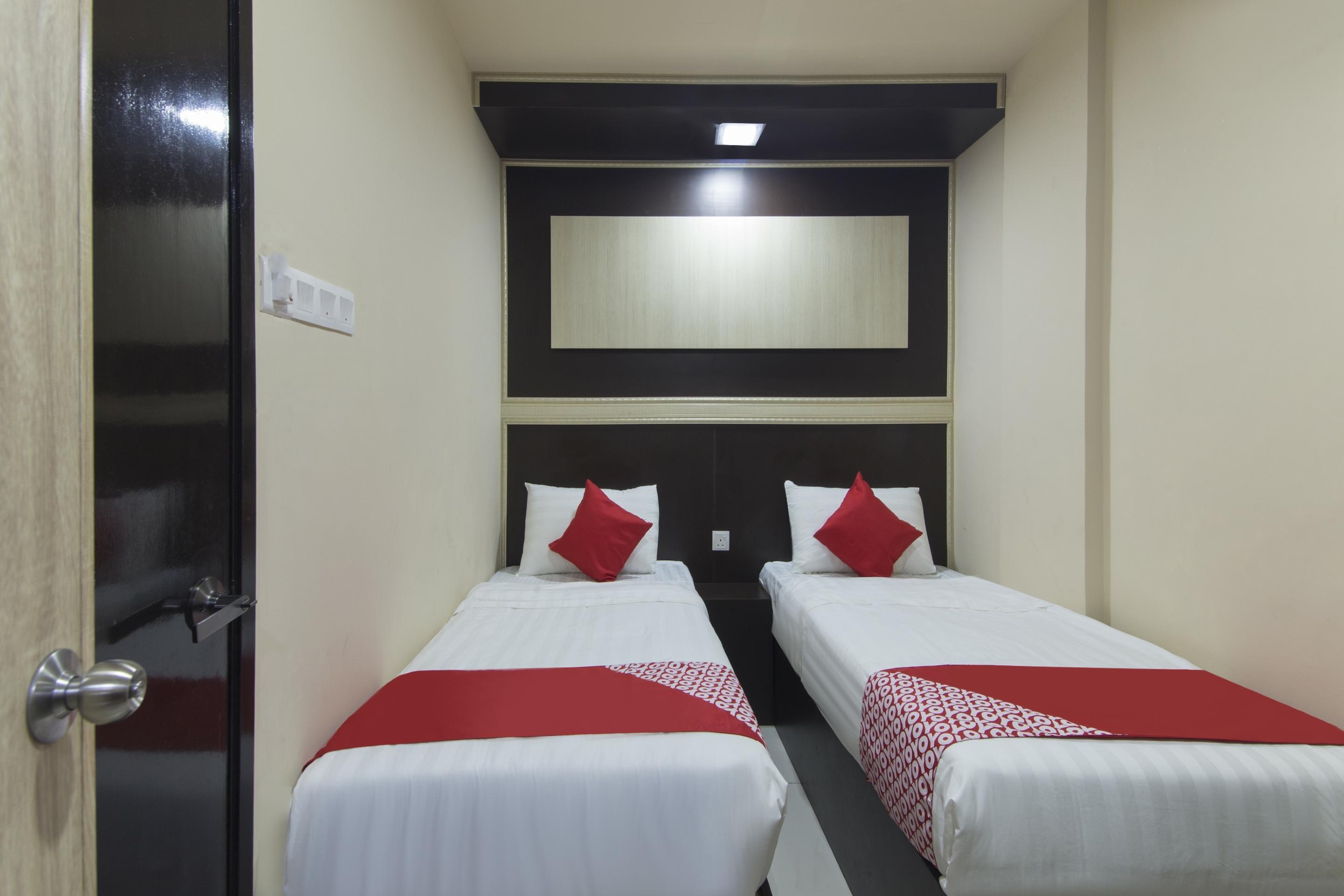 Oyo 697 Niche Valley Hotel Куала-Лумпур Екстер'єр фото