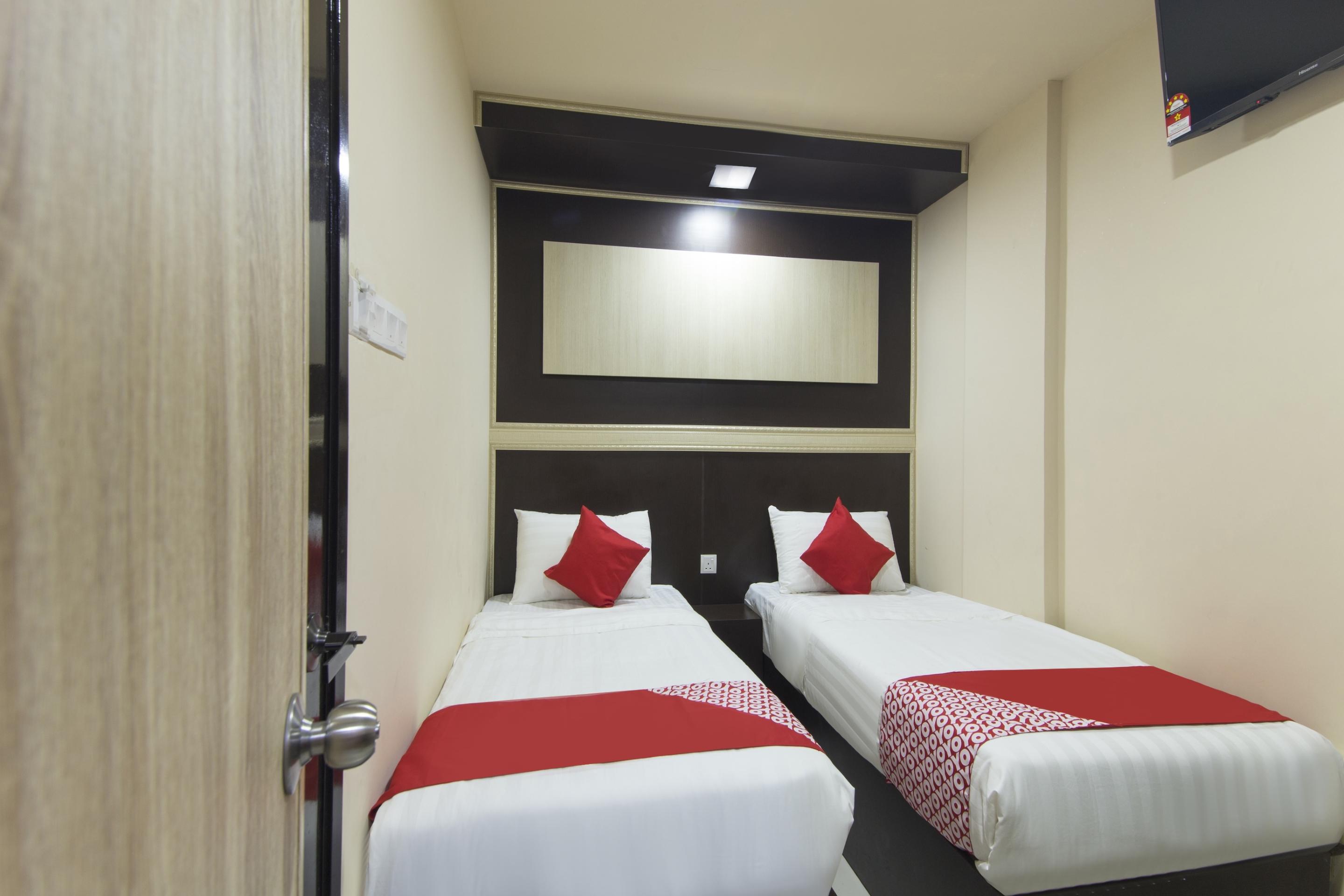 Oyo 697 Niche Valley Hotel Куала-Лумпур Екстер'єр фото