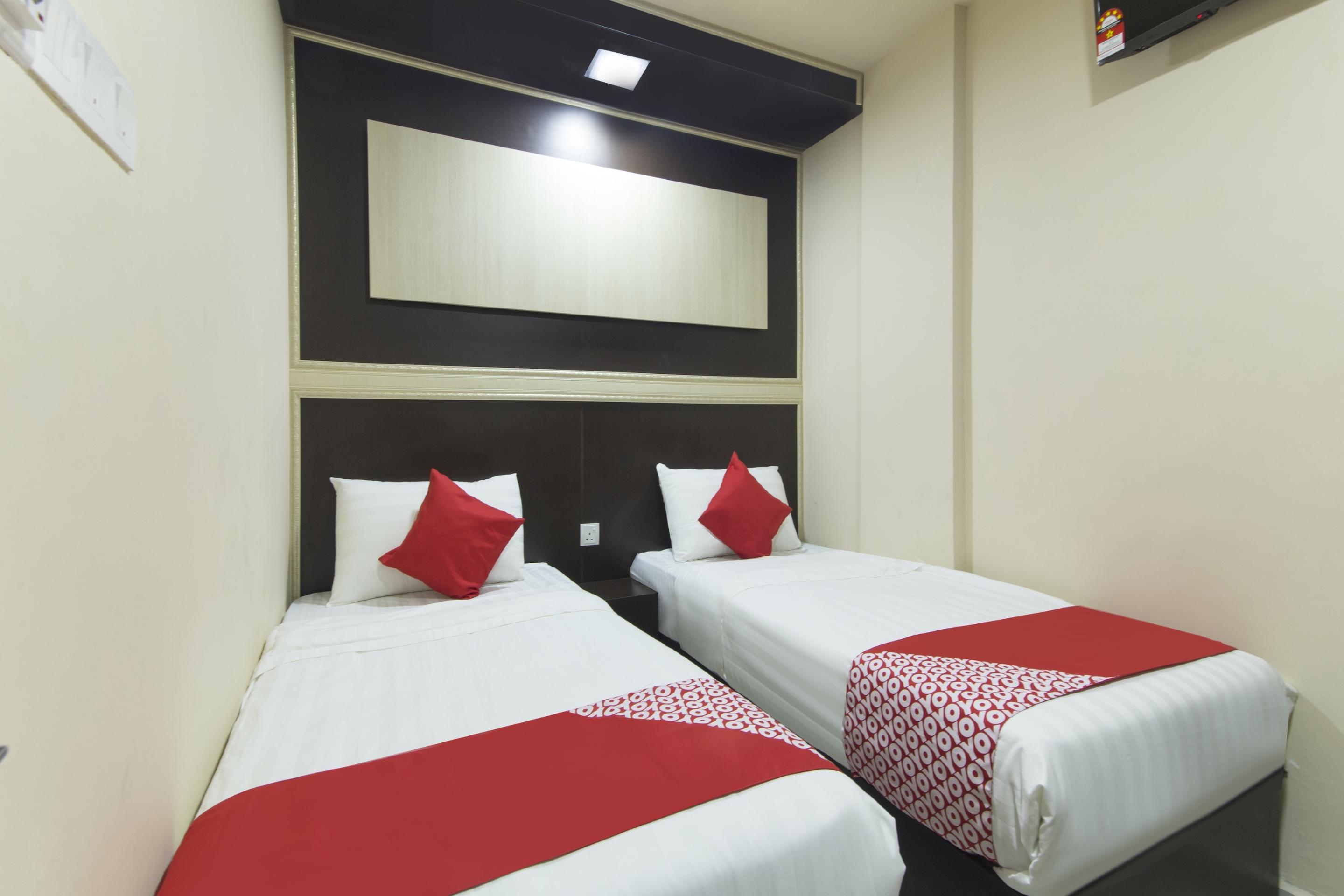 Oyo 697 Niche Valley Hotel Куала-Лумпур Екстер'єр фото
