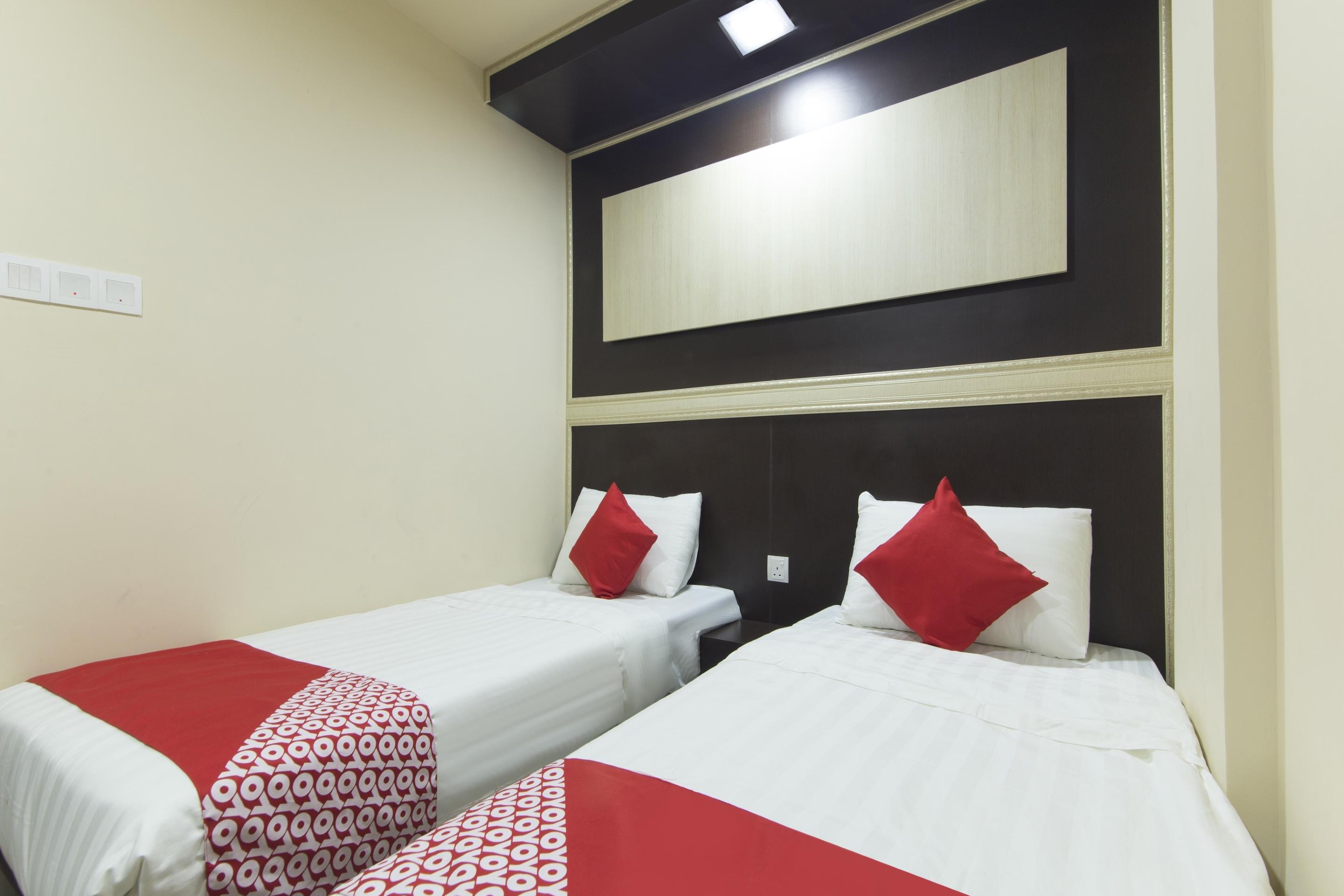 Oyo 697 Niche Valley Hotel Куала-Лумпур Екстер'єр фото