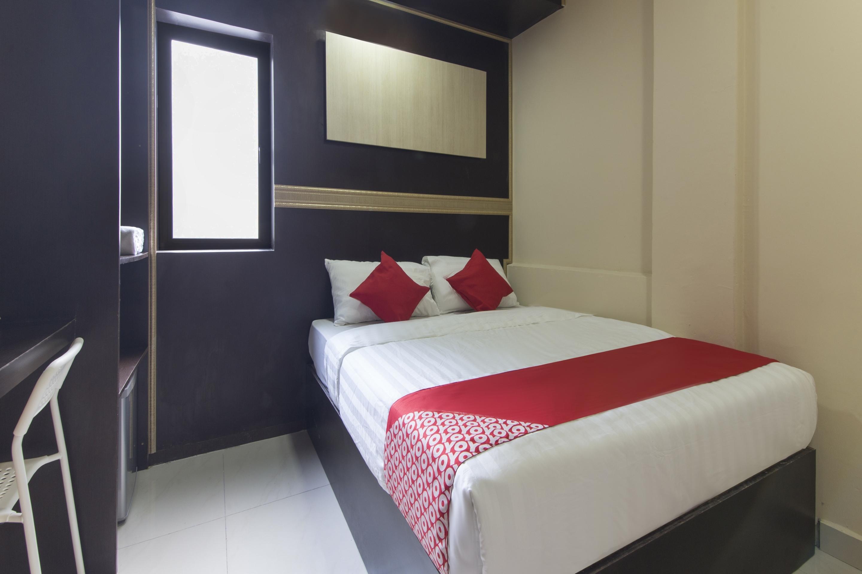 Oyo 697 Niche Valley Hotel Куала-Лумпур Екстер'єр фото